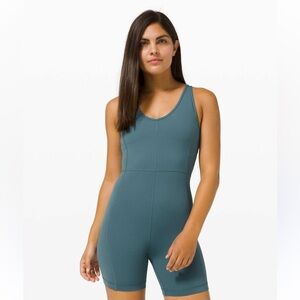 Lululemon Sweater Fanatic fitness one piece size 2